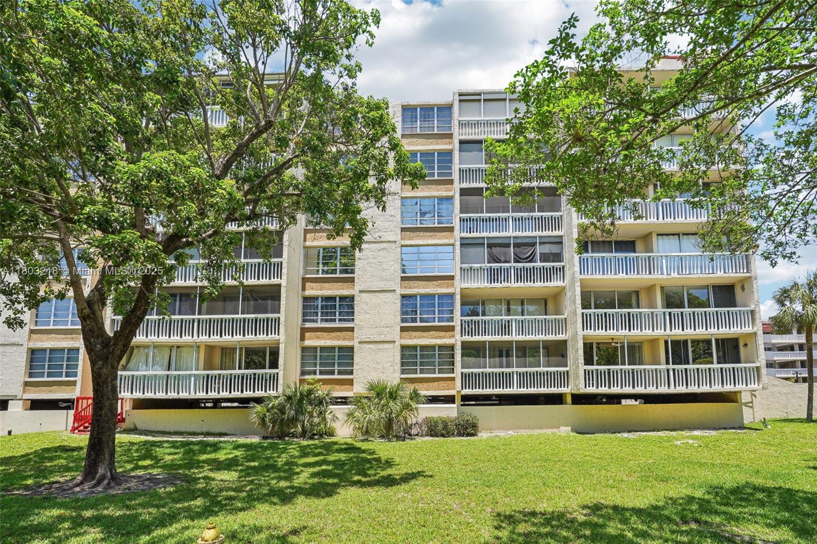 7081 Environ Blvd #243, Lauderhill, Florida image 42