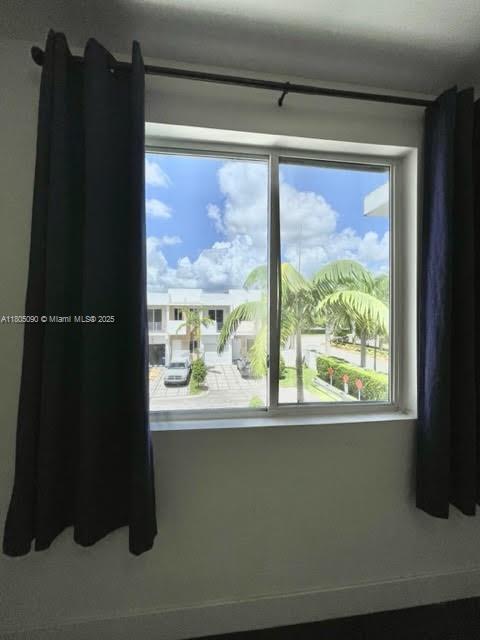 7187 NW 103rd Path, Doral, Florida image 15