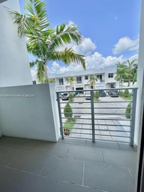 7187 NW 103rd Path, Doral, Florida image 17