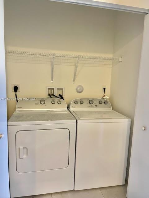 7187 NW 103rd Path, Doral, Florida image 19