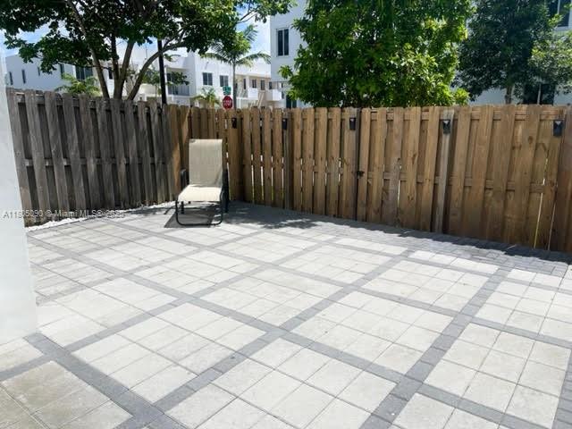 7187 NW 103rd Path, Doral, Florida image 20
