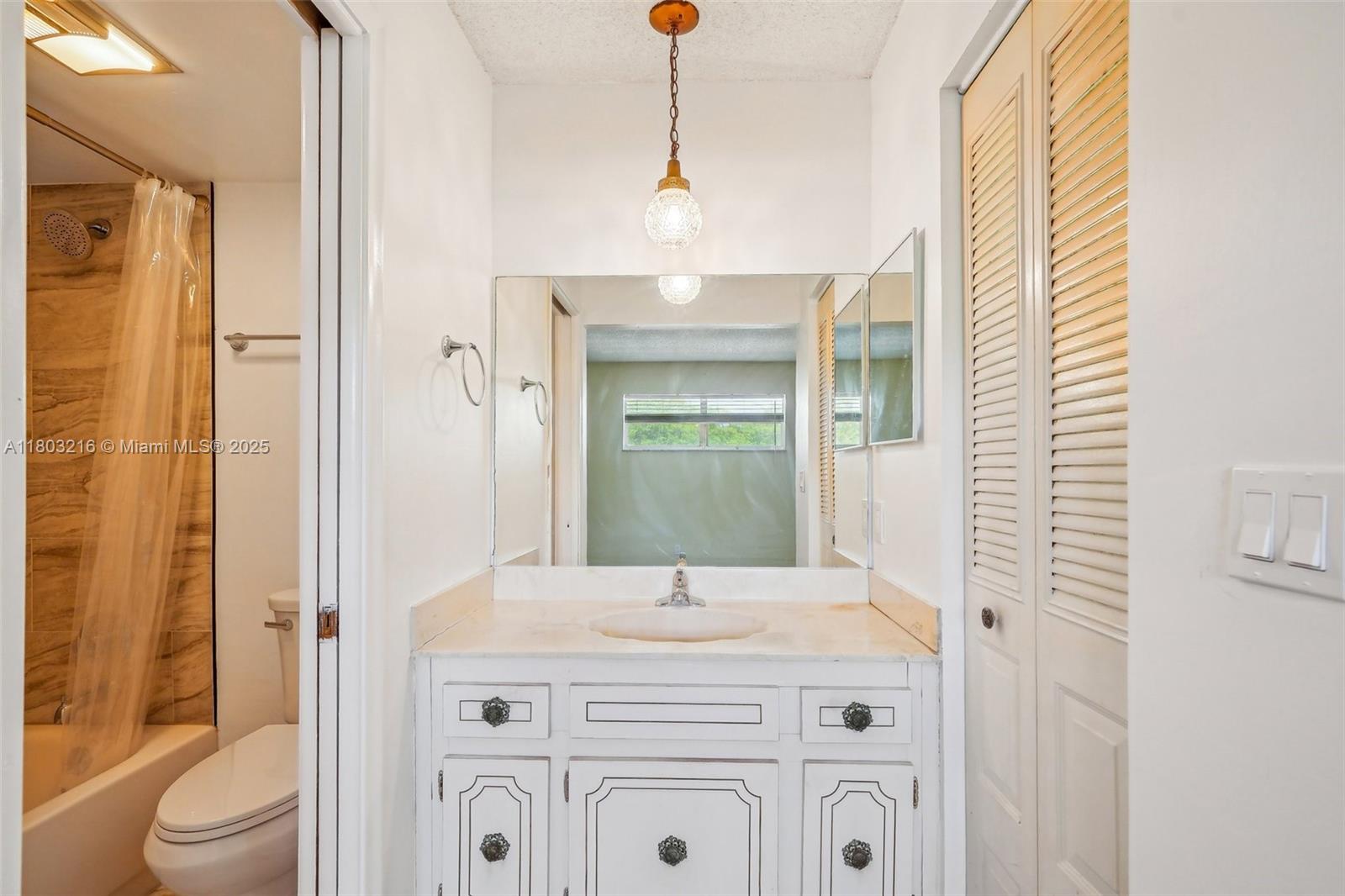3774 Inverrary Blvd #203P, Lauderhill, Florida image 21