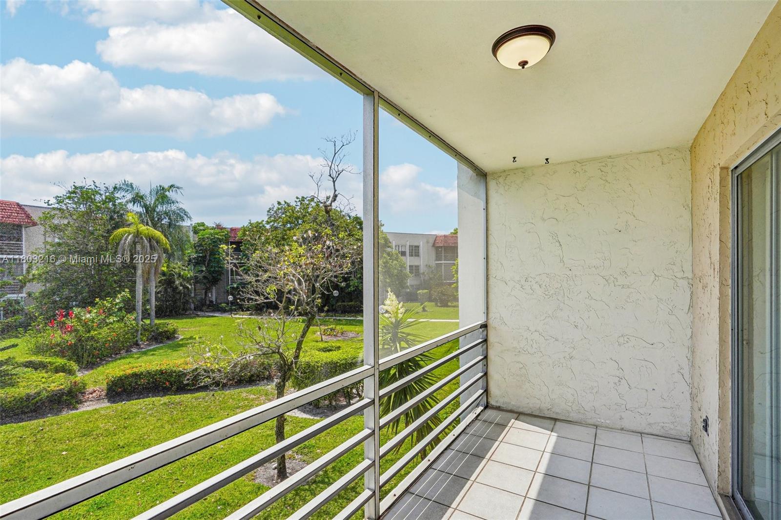 3774 Inverrary Blvd #203P, Lauderhill, Florida image 23