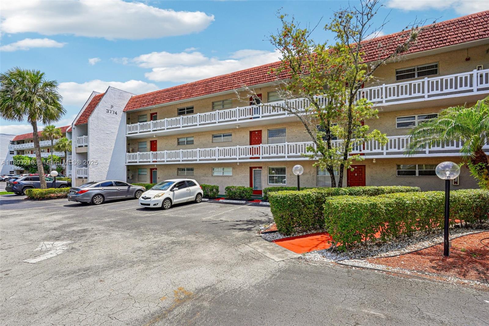 3774 Inverrary Blvd #203P, Lauderhill, Florida image 29