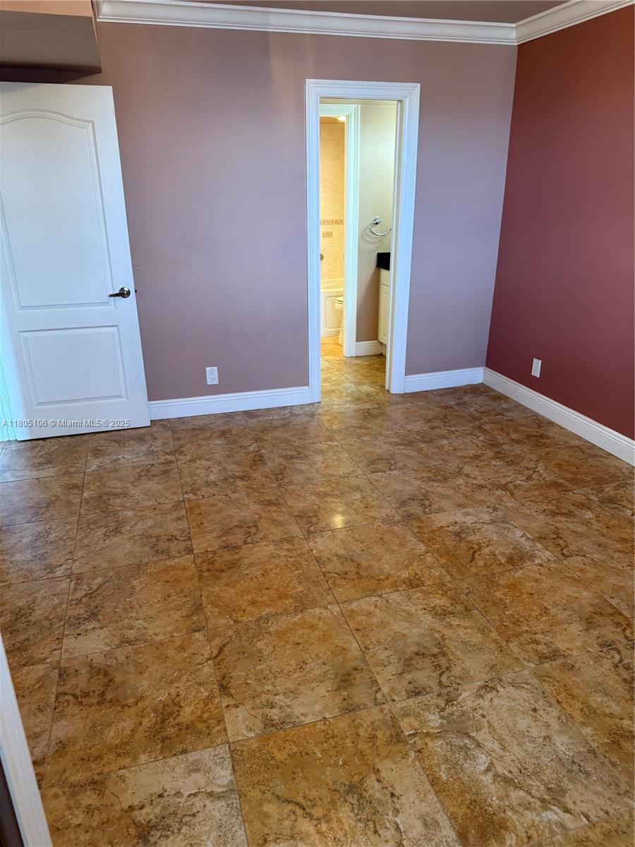 9420 Poinciana Pl #403, Davie, Florida image 5