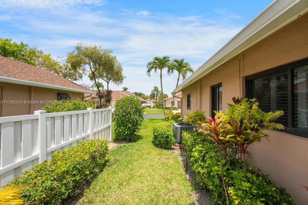 8080 Sweetbriar Way, Boca Raton, Florida image 24