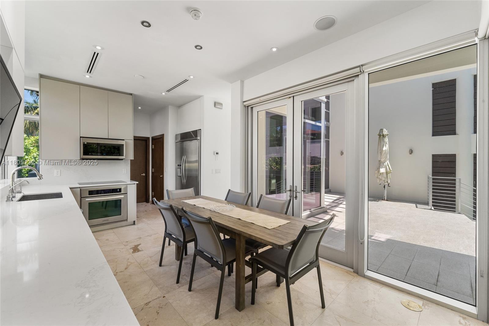 544 Fernwood Rd #544, Key Biscayne, Florida image 21