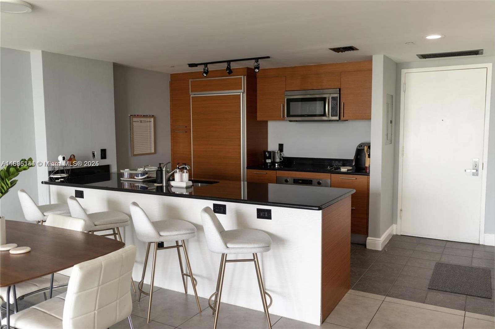 Property photo # 7