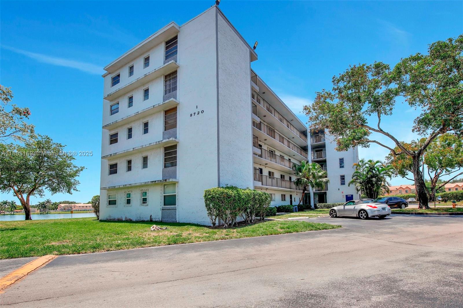 8720 N Sherman Cir #401, Miramar, Florida image 31