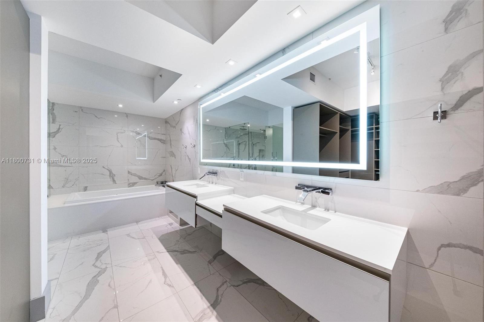 5500 Island Estates Dr #907, Aventura FL 33160