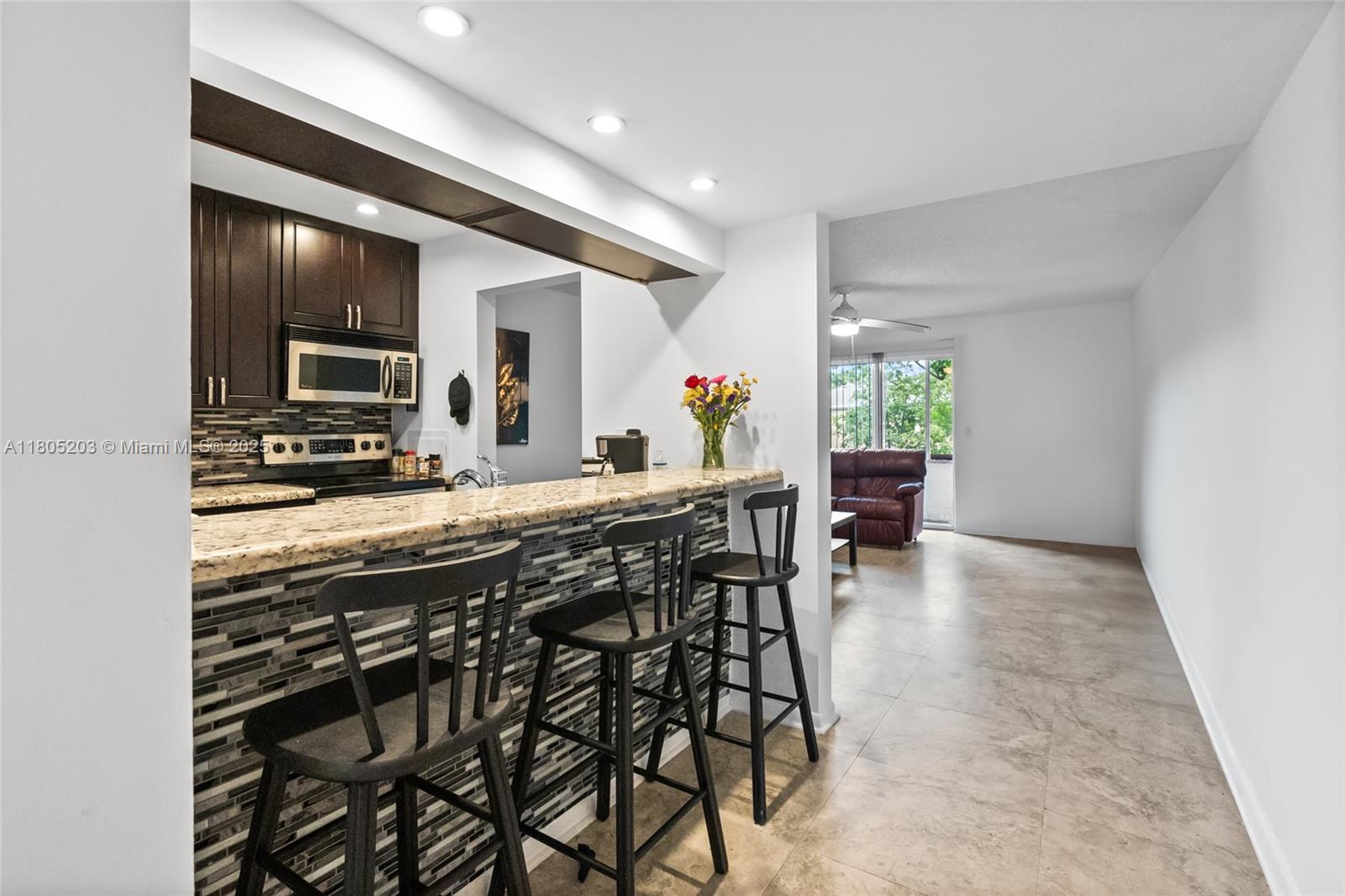 10772 La Placida Dr Unit 7-203, Coral Springs, Florida 33065