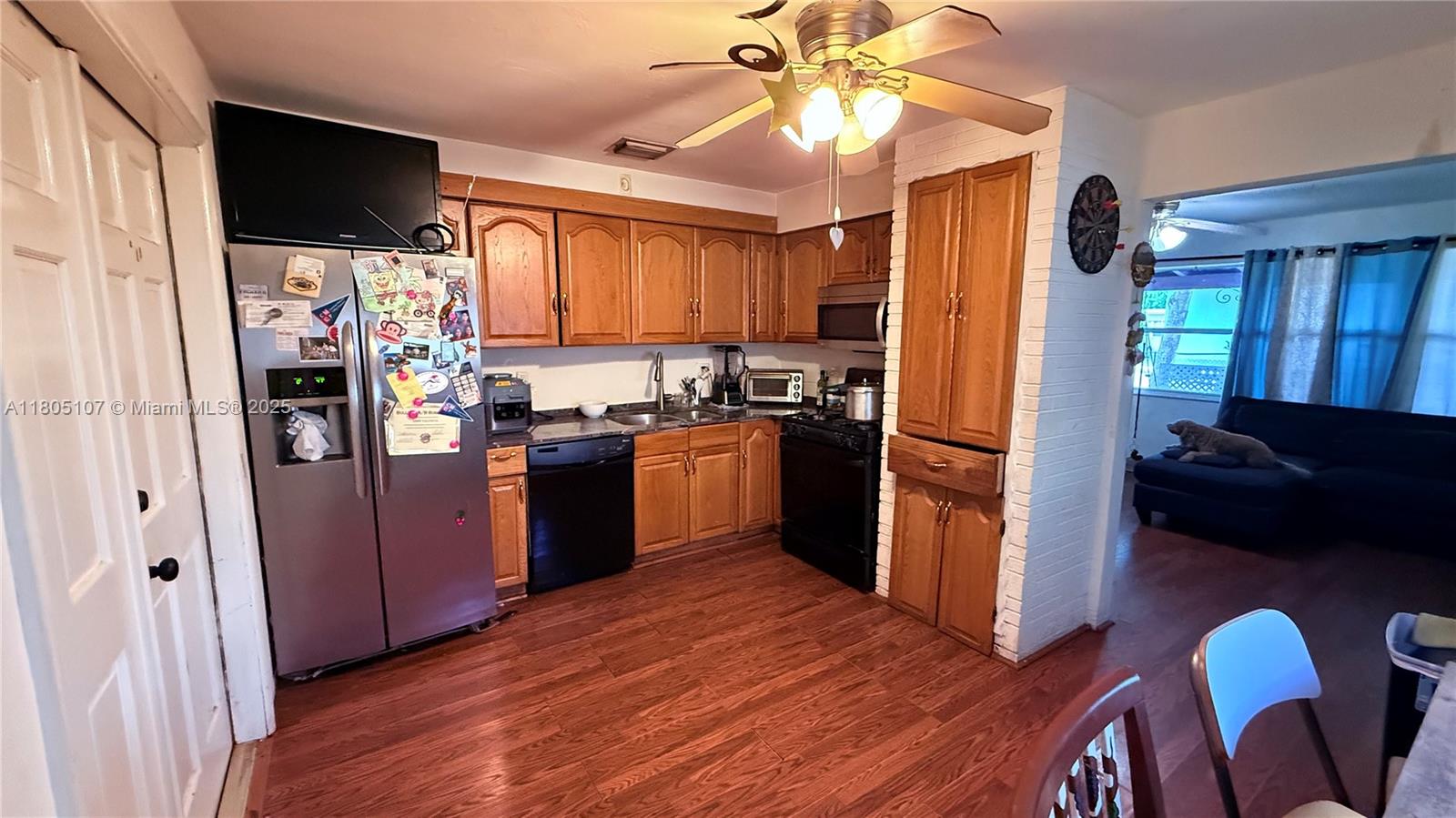 Listing Photo 4