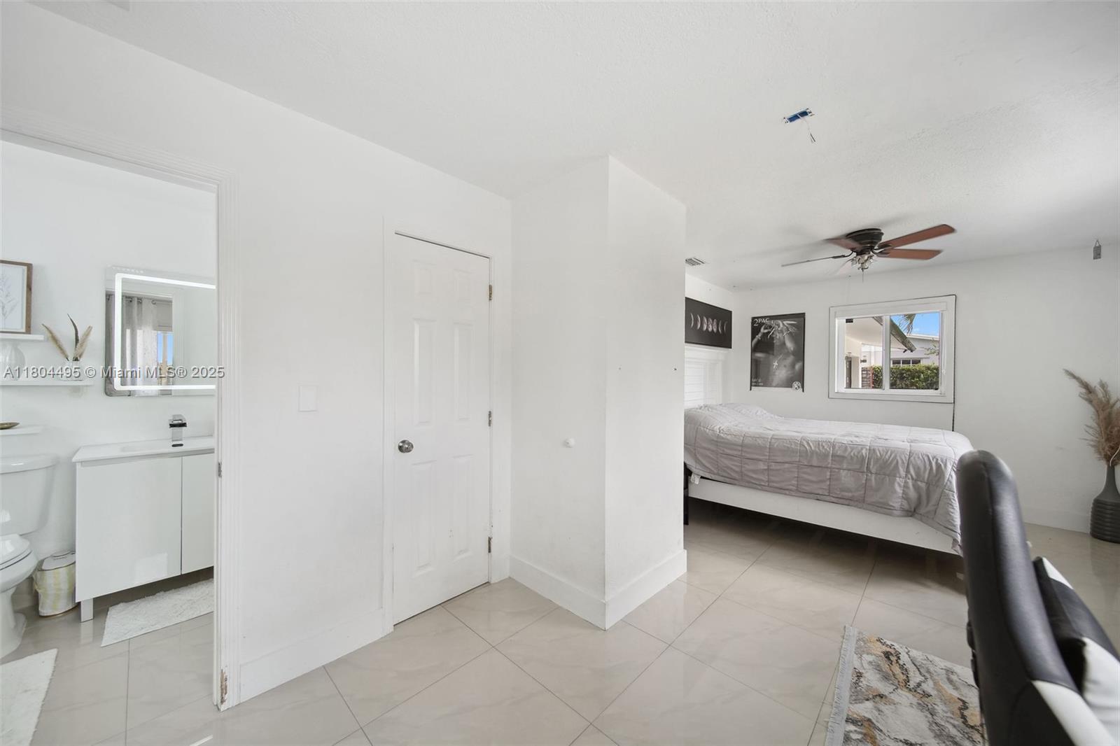 17930 NW 85th Ave, Hialeah, Florida image 24