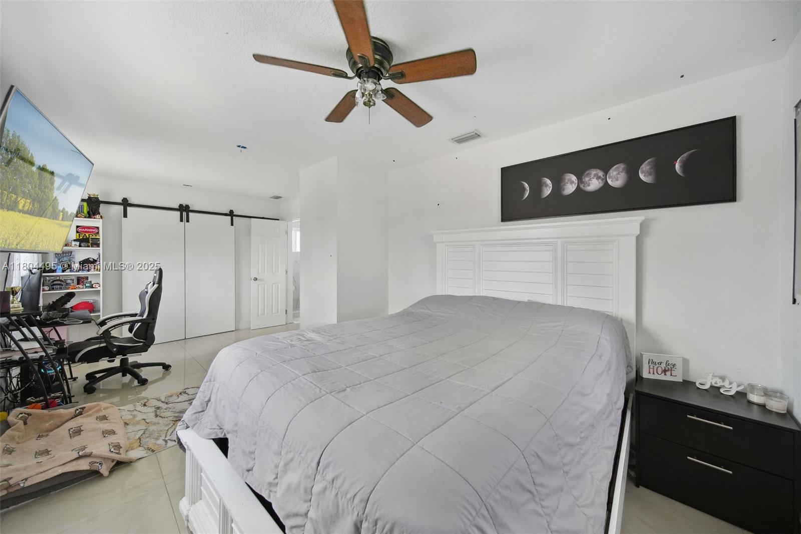 17930 NW 85th Ave, Hialeah, Florida image 25