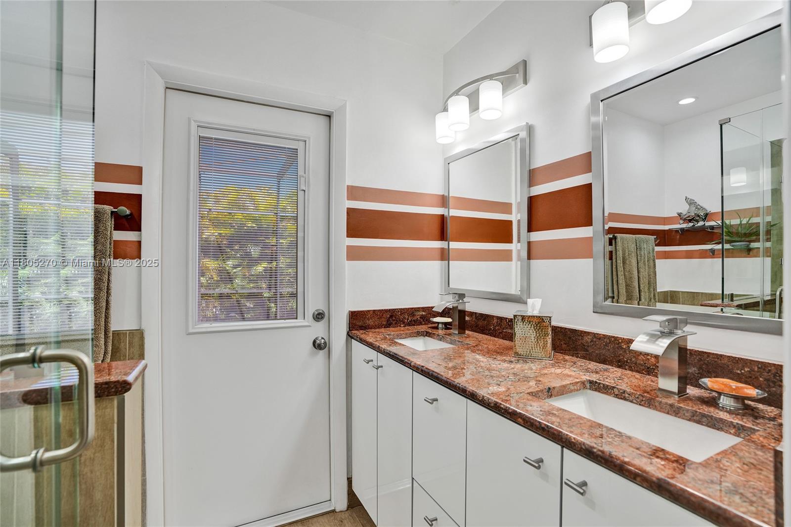 20435 Highland Lakes Blvd, Miami, Florida image 20