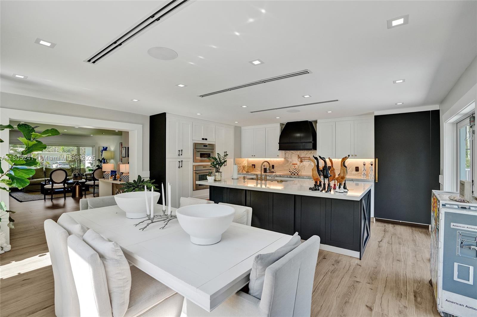 Residential, Miami Shores, Florida image 12