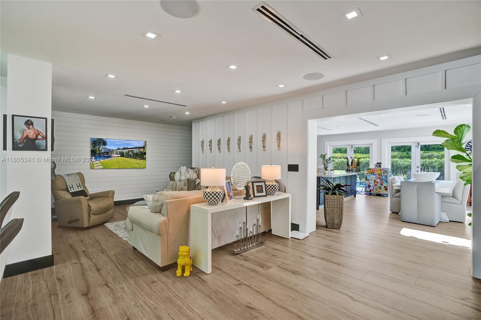 Residential, Miami Shores, Florida image 7