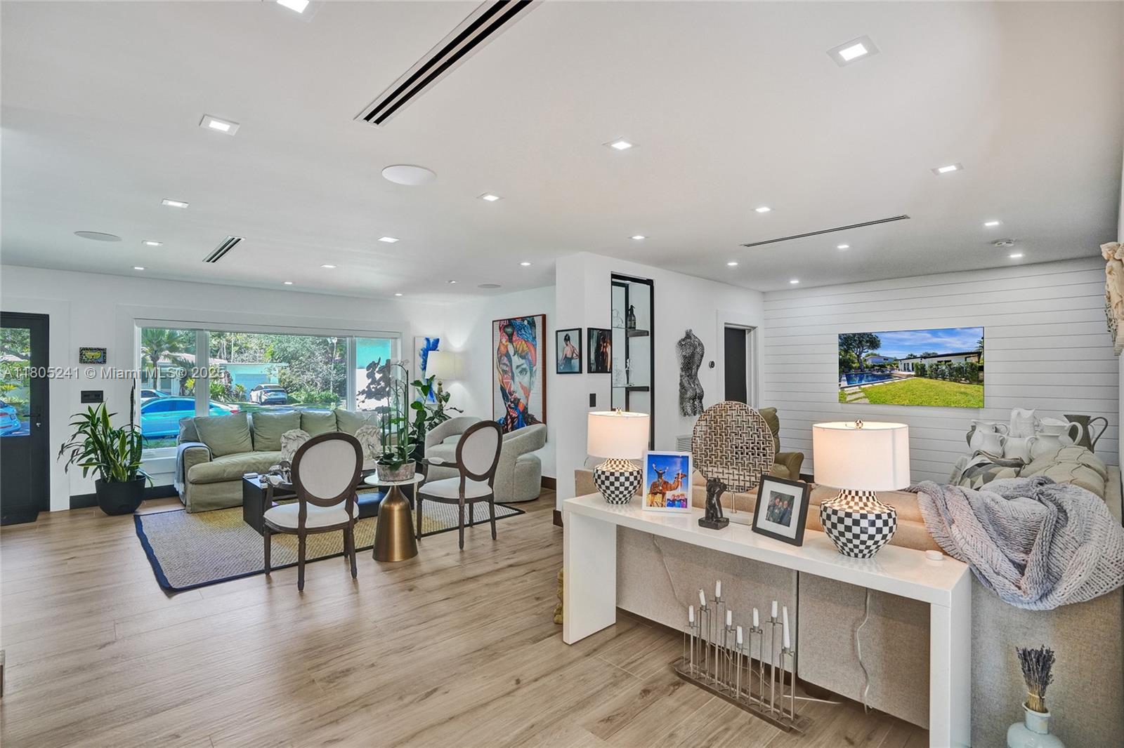 Residential, Miami Shores, Florida image 8