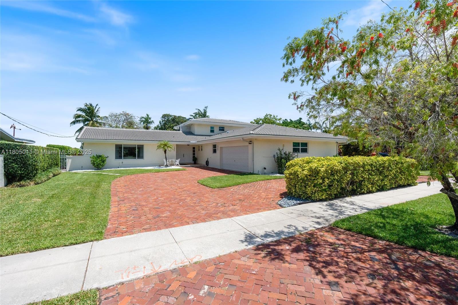 1961 188th St, Miami, Florida 33179