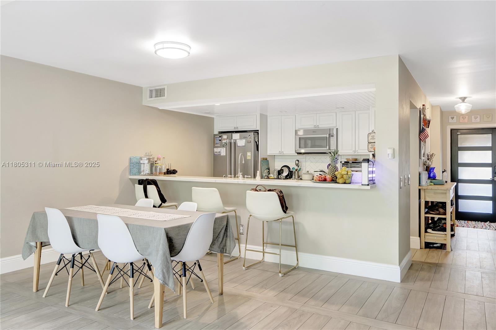1033 NW 124th Ave, Pembroke Pines, Florida image 3