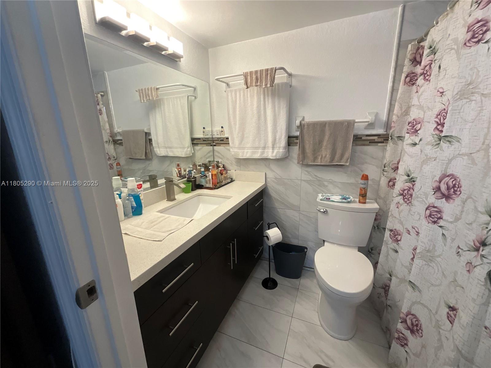 2845 W 76th St #101, Hialeah, Florida image 17
