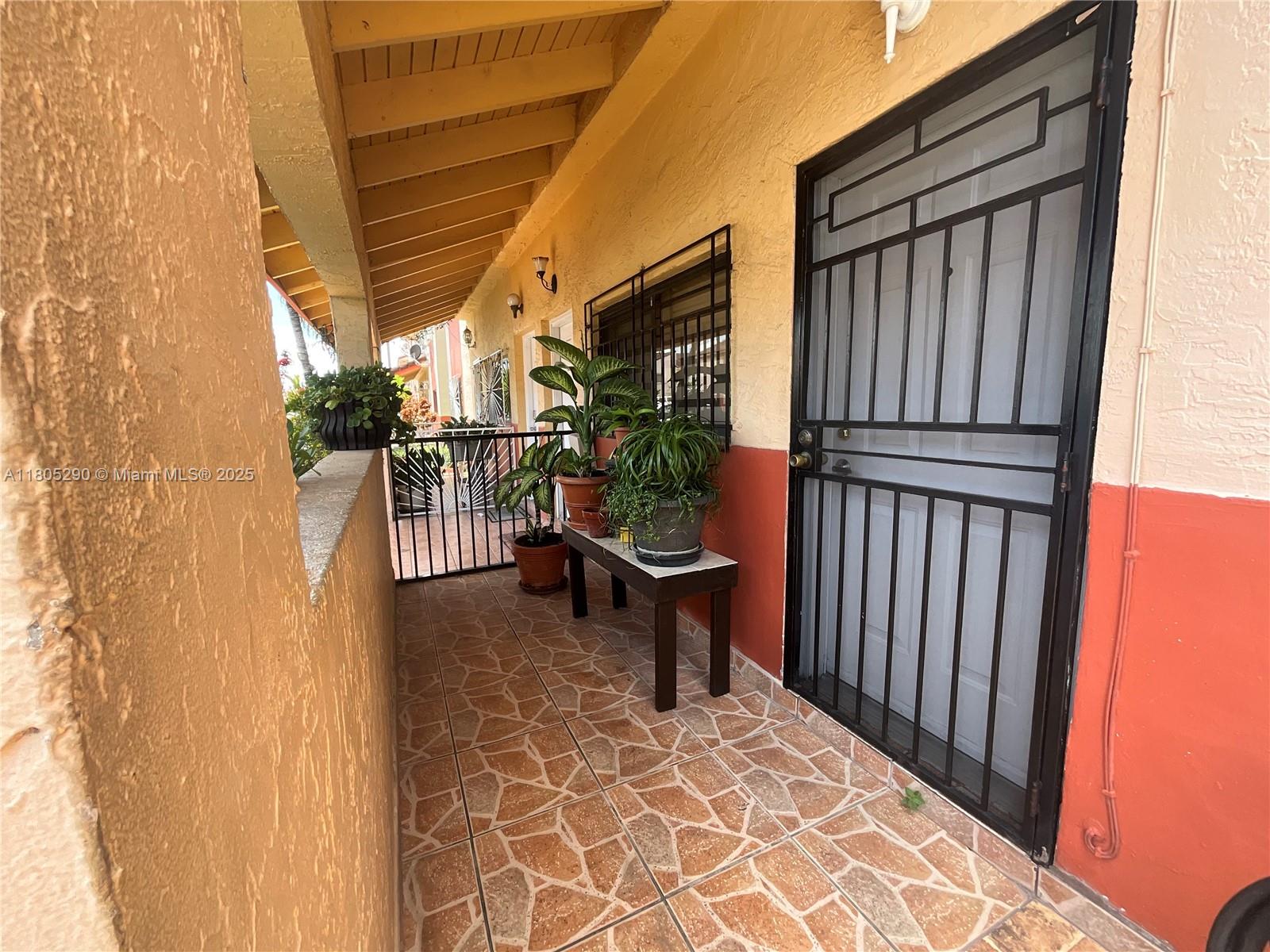 2845 W 76th St #101, Hialeah, Florida image 2