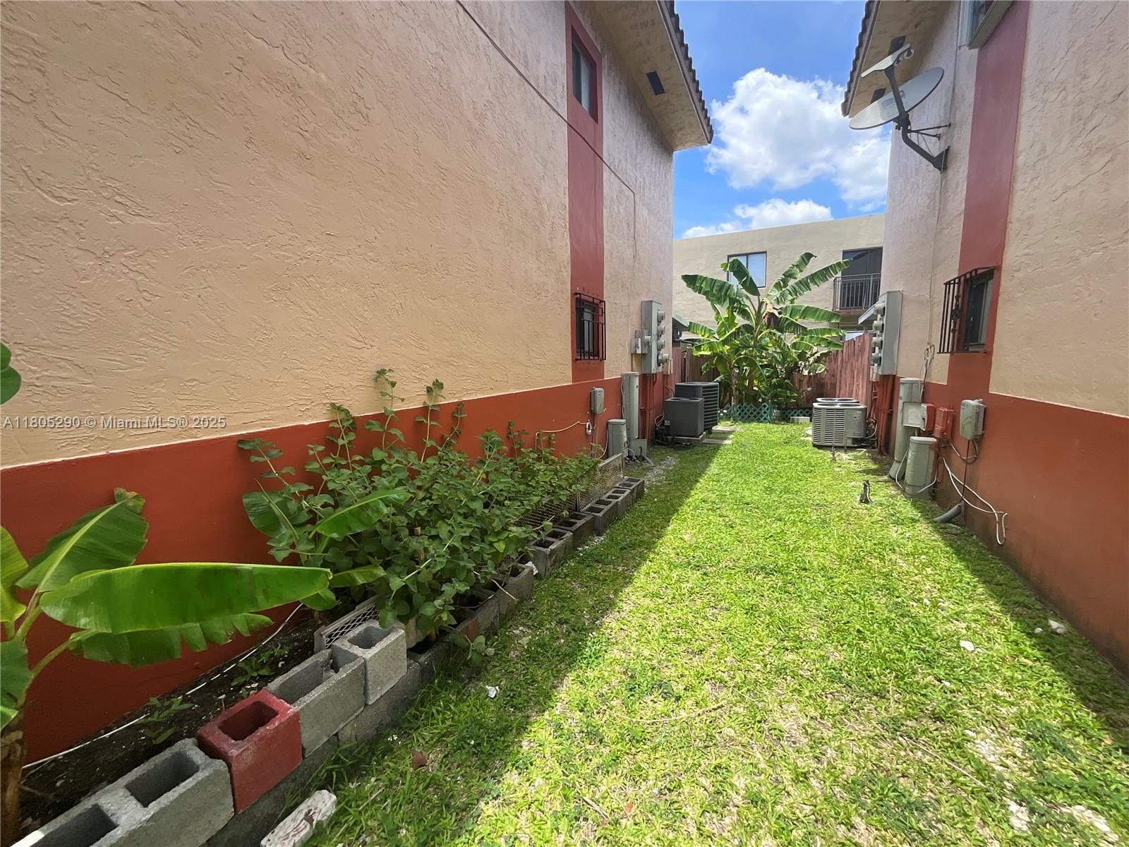 2845 W 76th St #101, Hialeah, Florida image 3