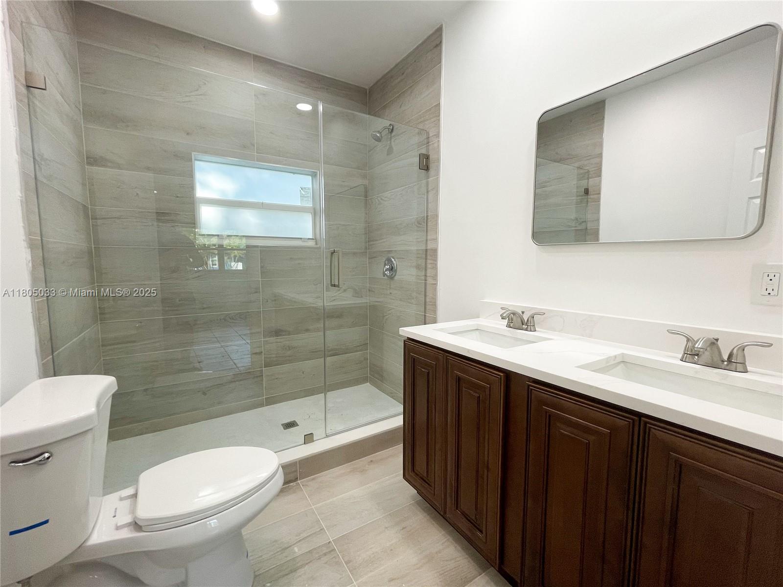 7915 NW 73rd Ave, Tamarac, Florida image 28