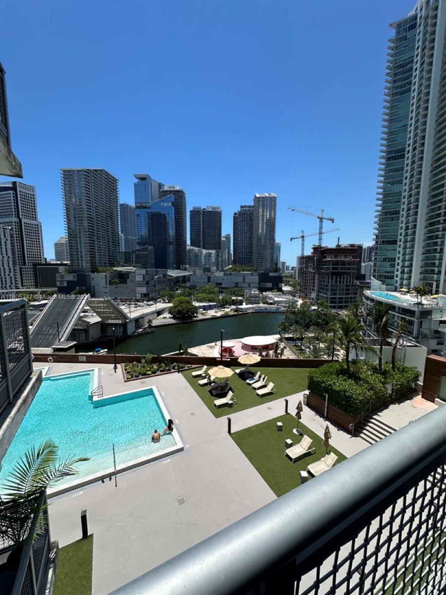 350 S Miami Ave #1412, Miami FL 33130
