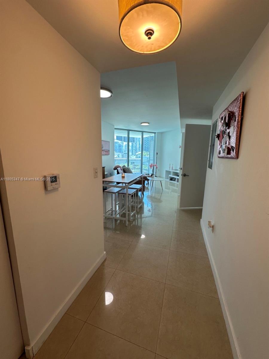 350 S Miami Ave #1412, Miami FL 33130