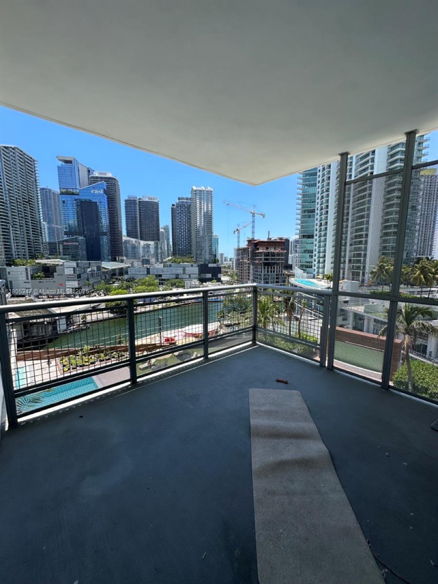 350 S Miami Ave #1412, Miami FL 33130