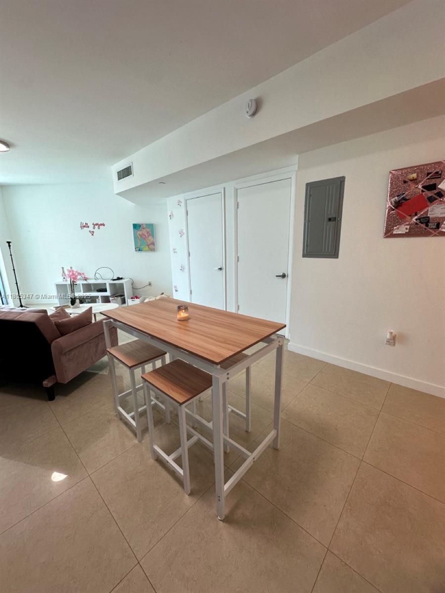 350 S Miami Ave #1412, Miami FL 33130