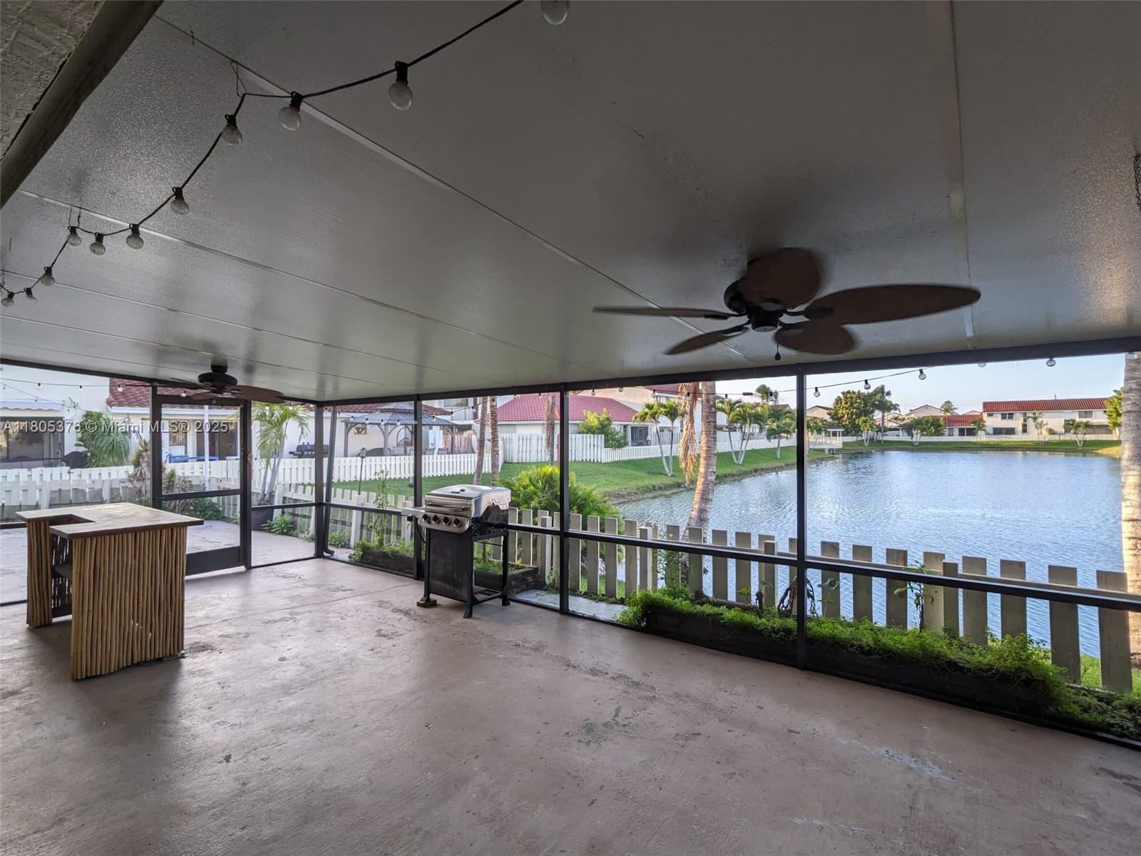 2711 San Remo Cir, Homestead, Florida image 16