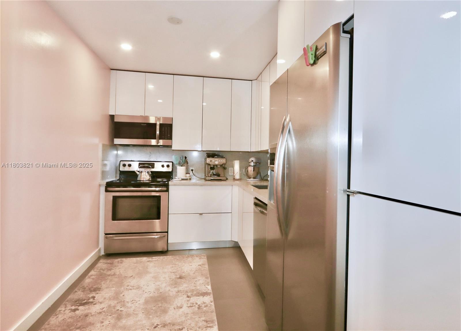 20379 W Country Club Dr #836, Aventura, Florida image 12