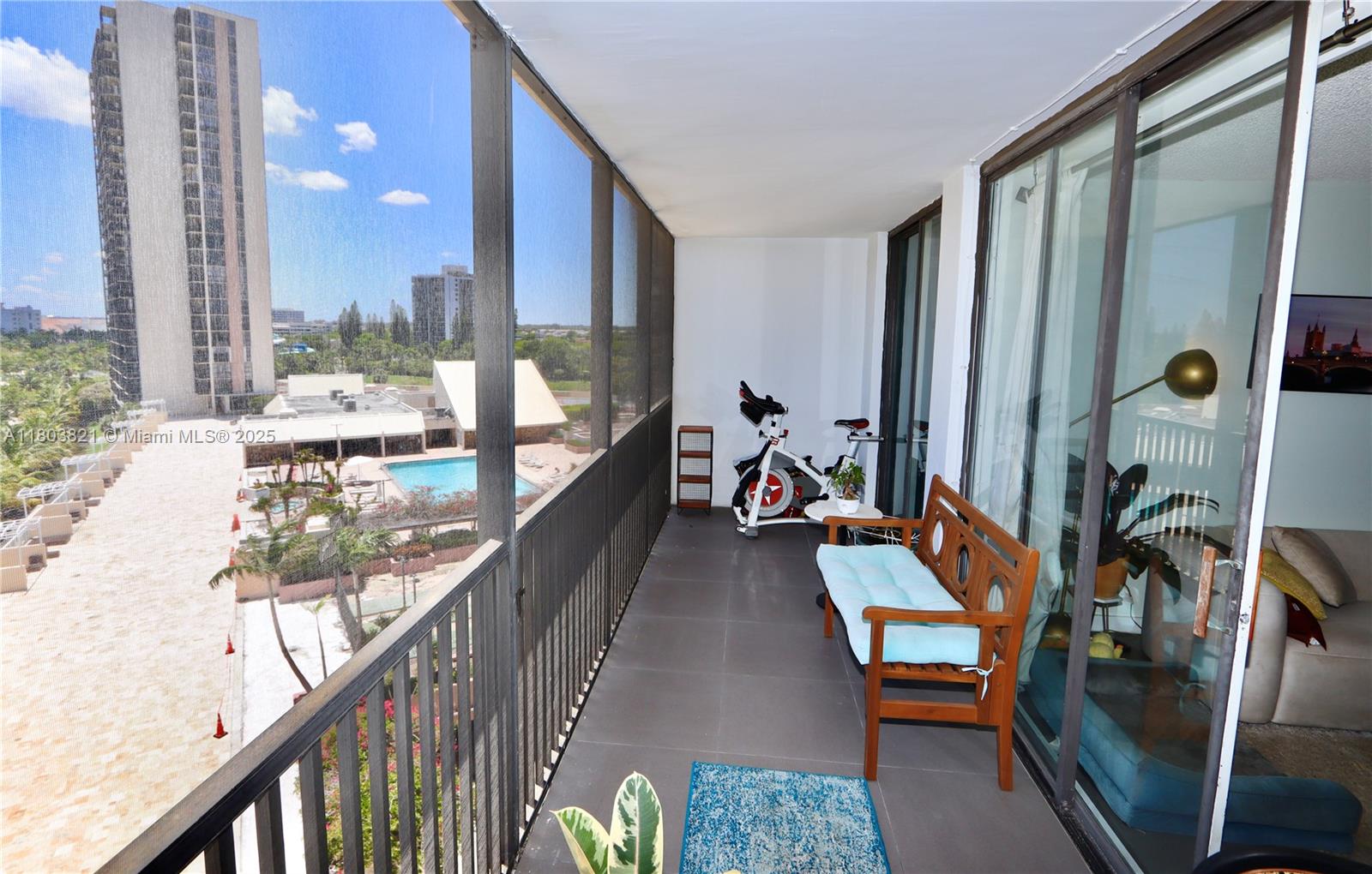 20379 W Country Club Dr #836, Aventura, Florida image 14