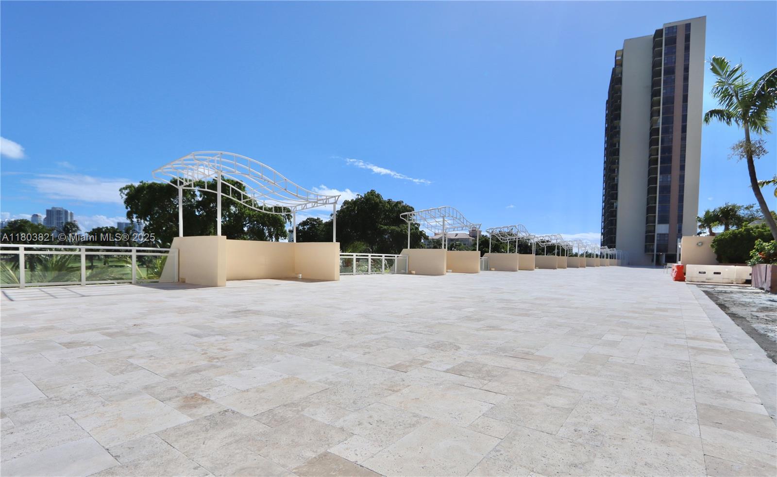 20379 W Country Club Dr #836, Aventura, Florida image 35