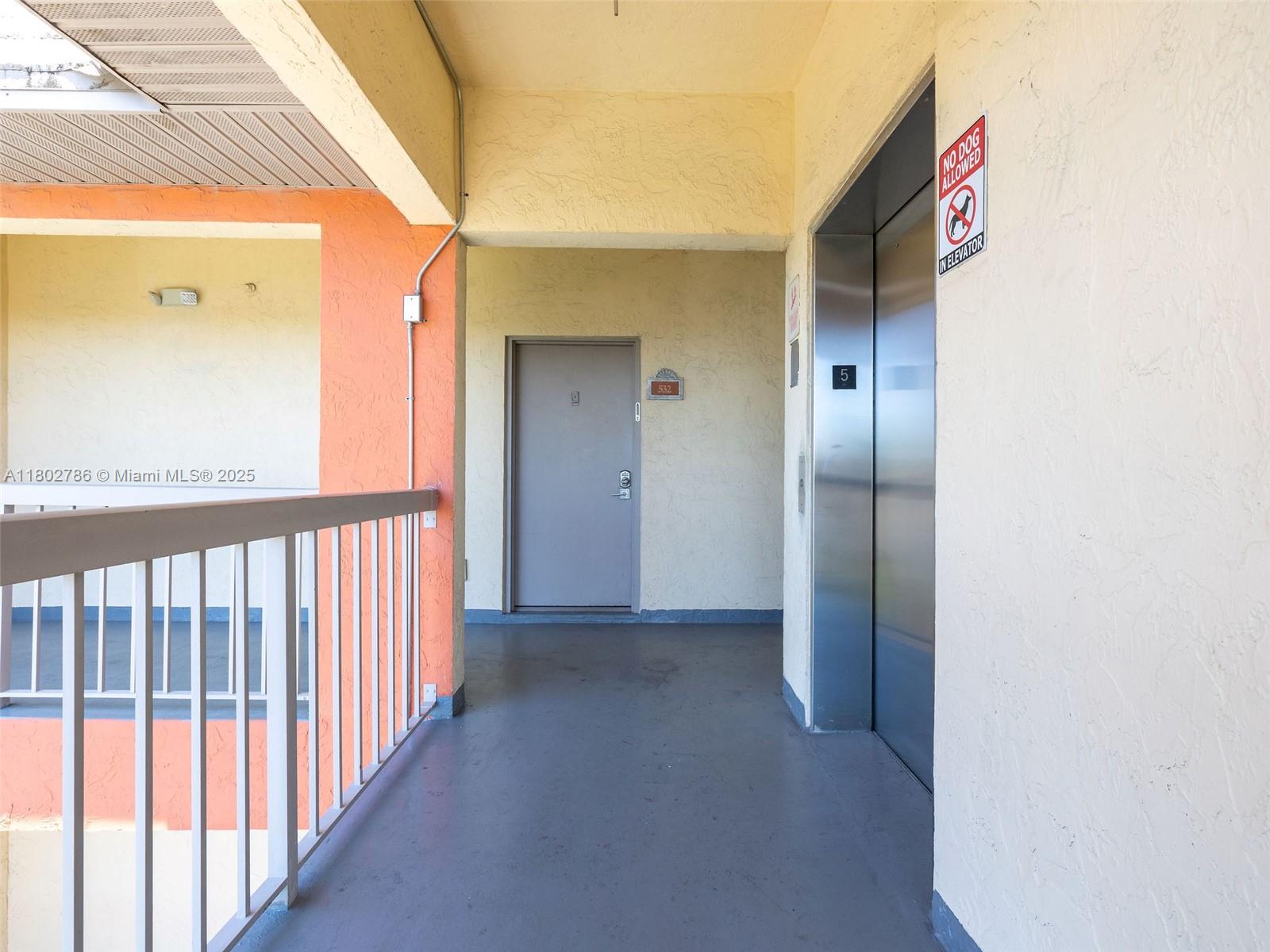 Residential, Doral, Florida image 26