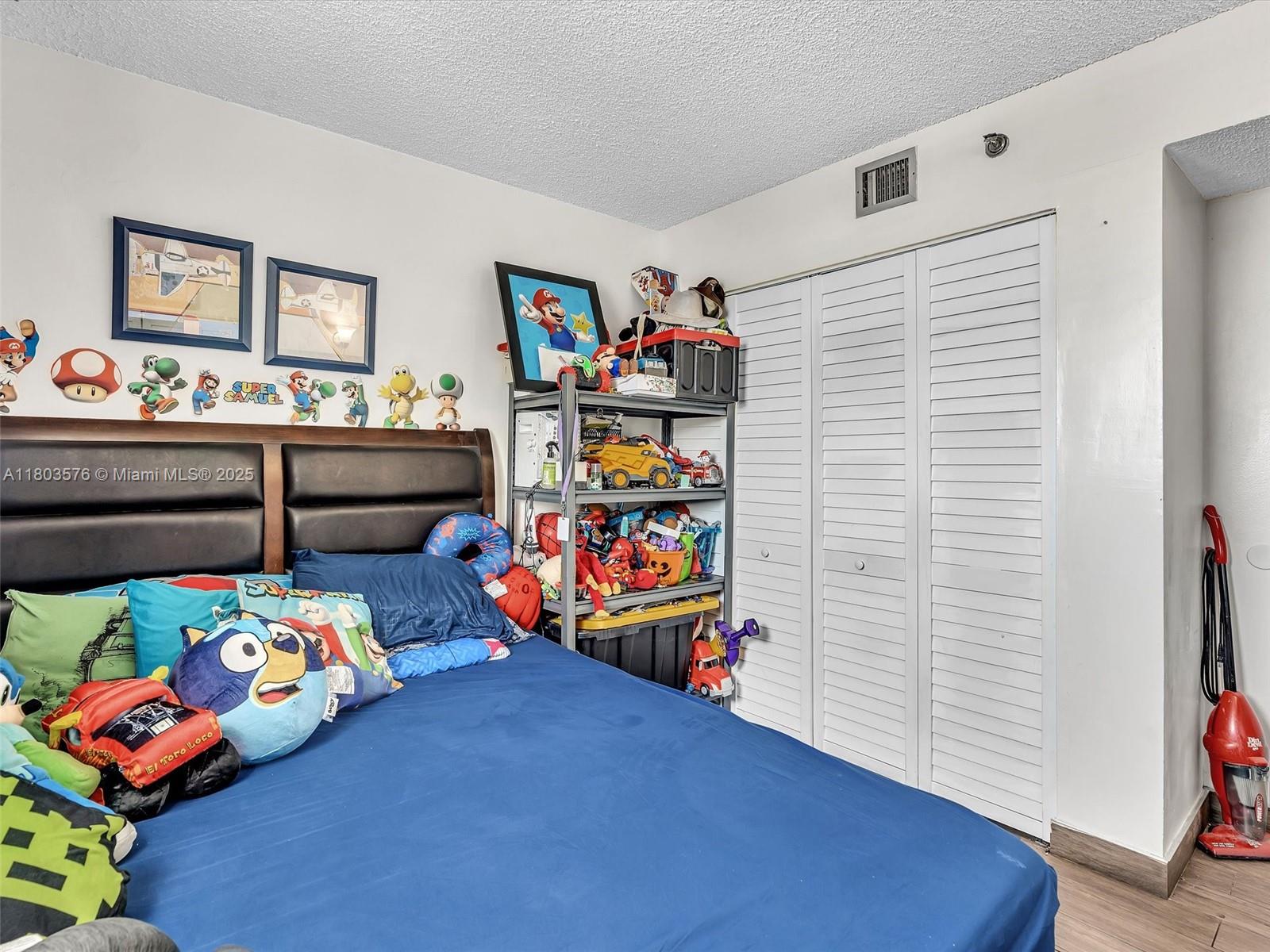 546 SW 1st St #505, Miami, Florida image 25