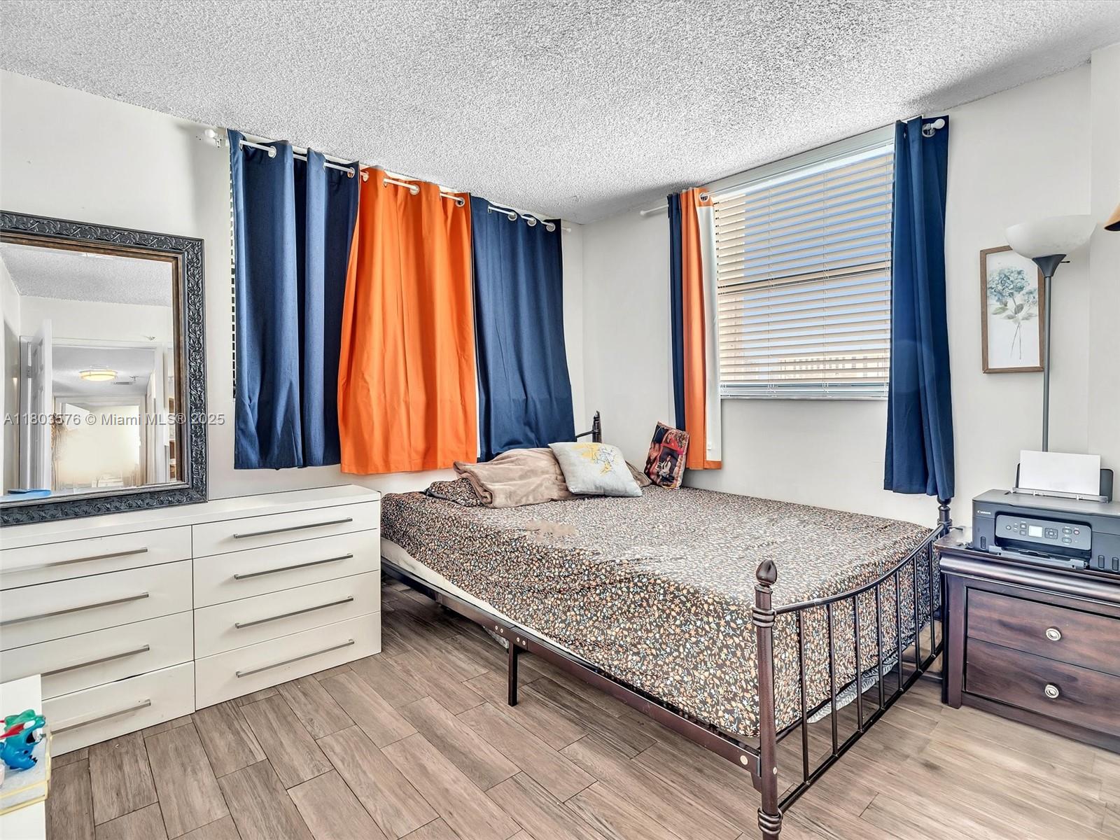 546 SW 1st St #505, Miami, Florida image 27