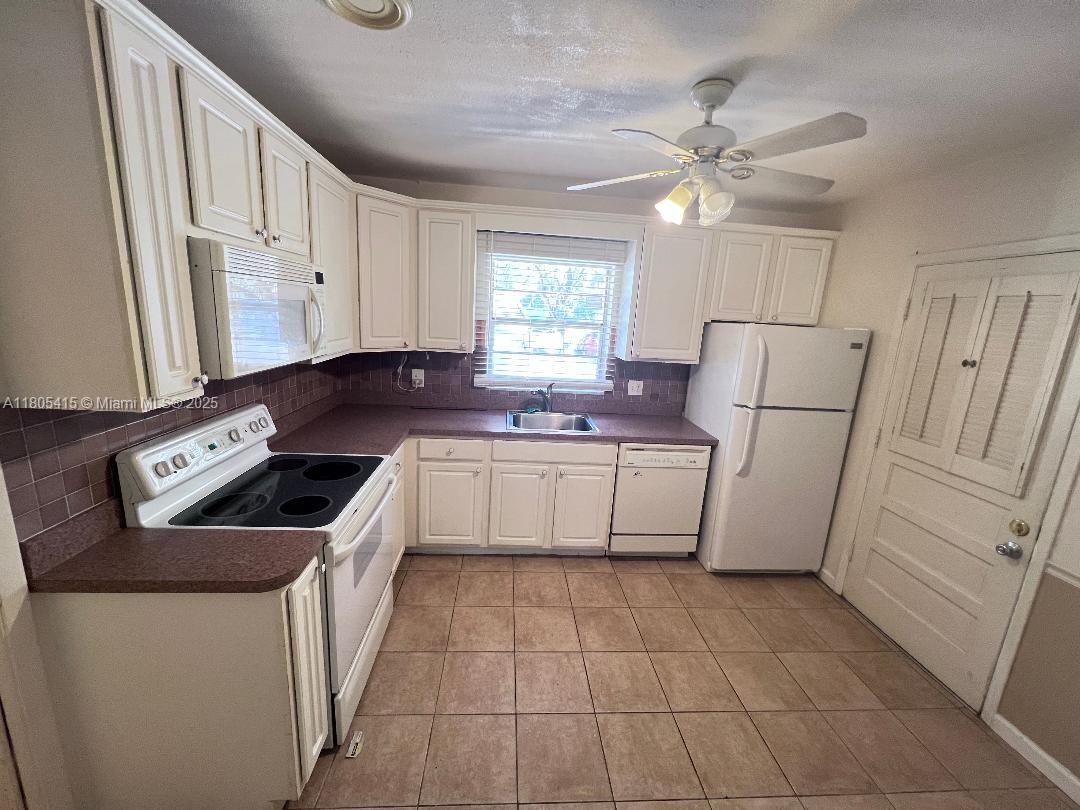 10693 N Military Trl #7, Palm Beach Gardens, Florida image 10