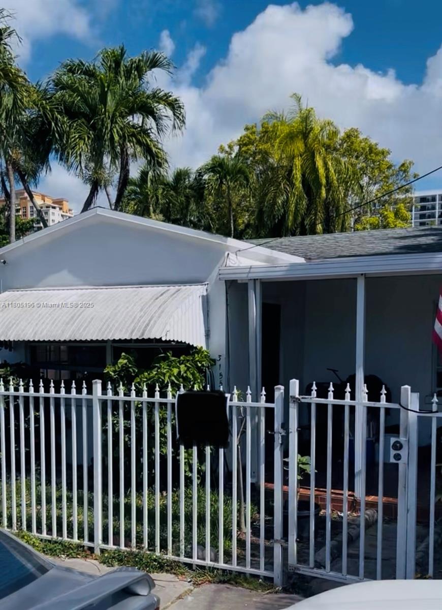 3155 SW 23rd Ter, Miami, Florida image 3
