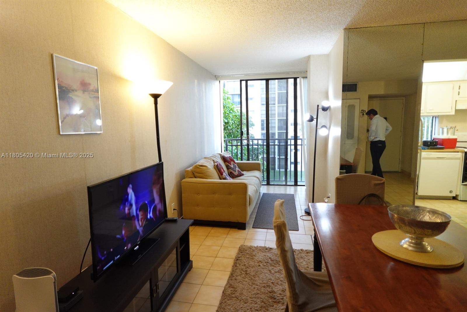 17011 N Bay Rd #408, Sunny Isles Beach, Florida image 7