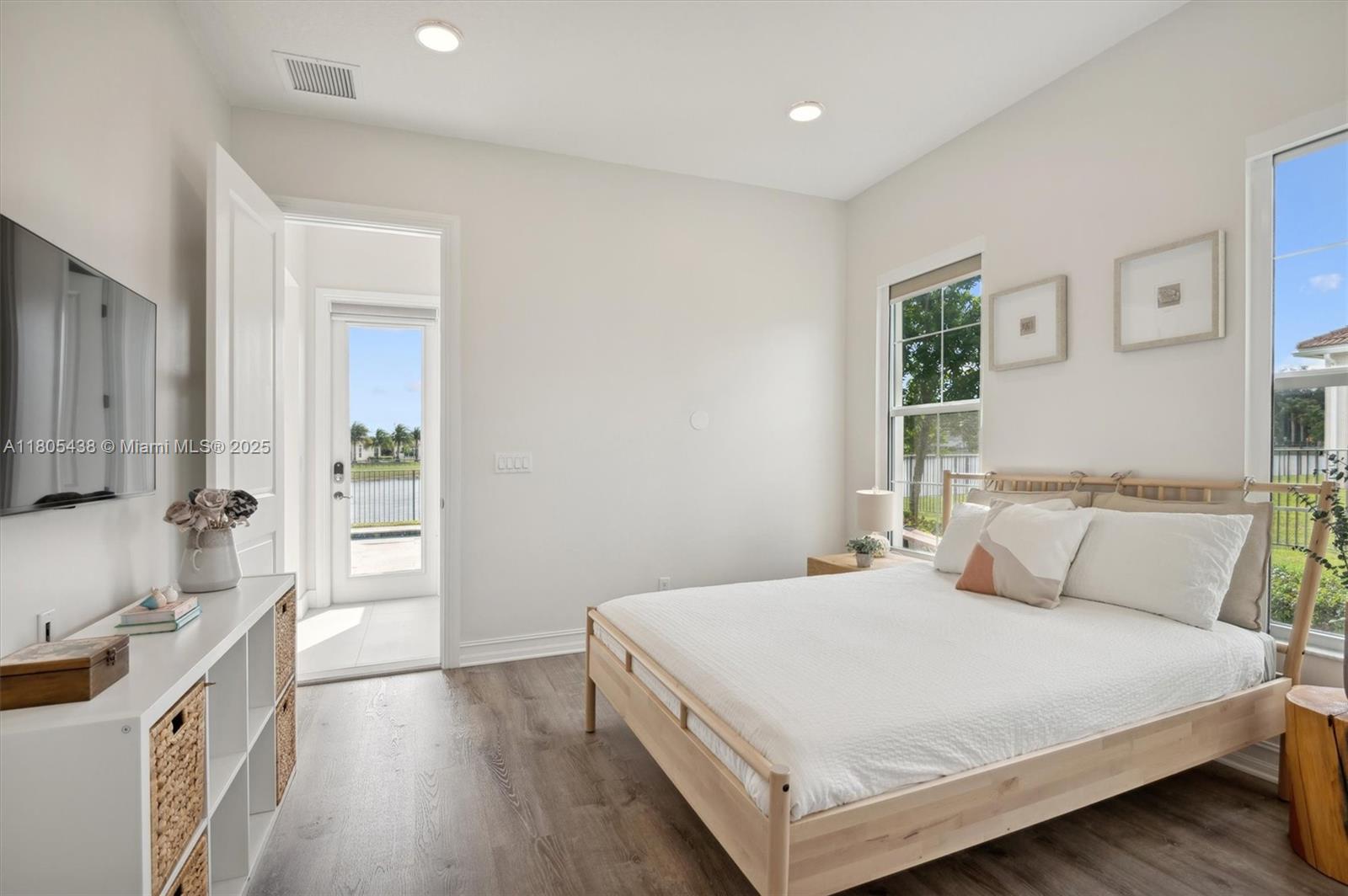 5630 N Sterling Ranch Dr, Davie, Florida image 23