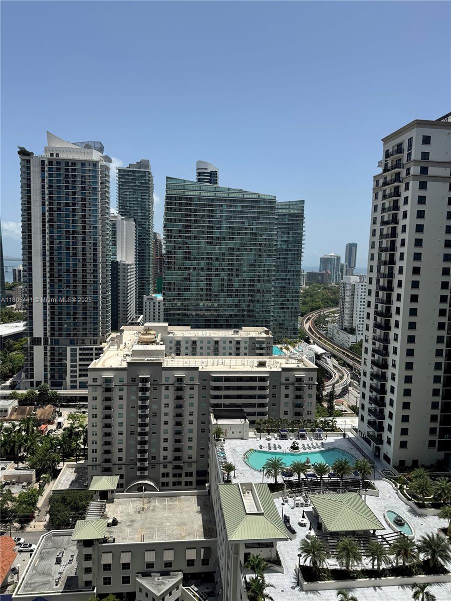 55 SW 9th St #2404, Miami FL 33130