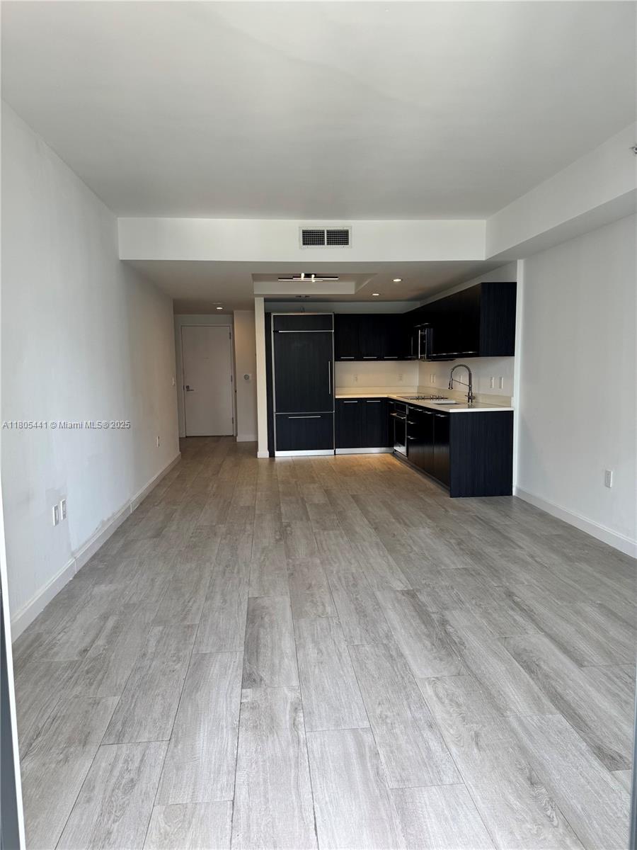 55 SW 9th St #2404, Miami FL 33130
