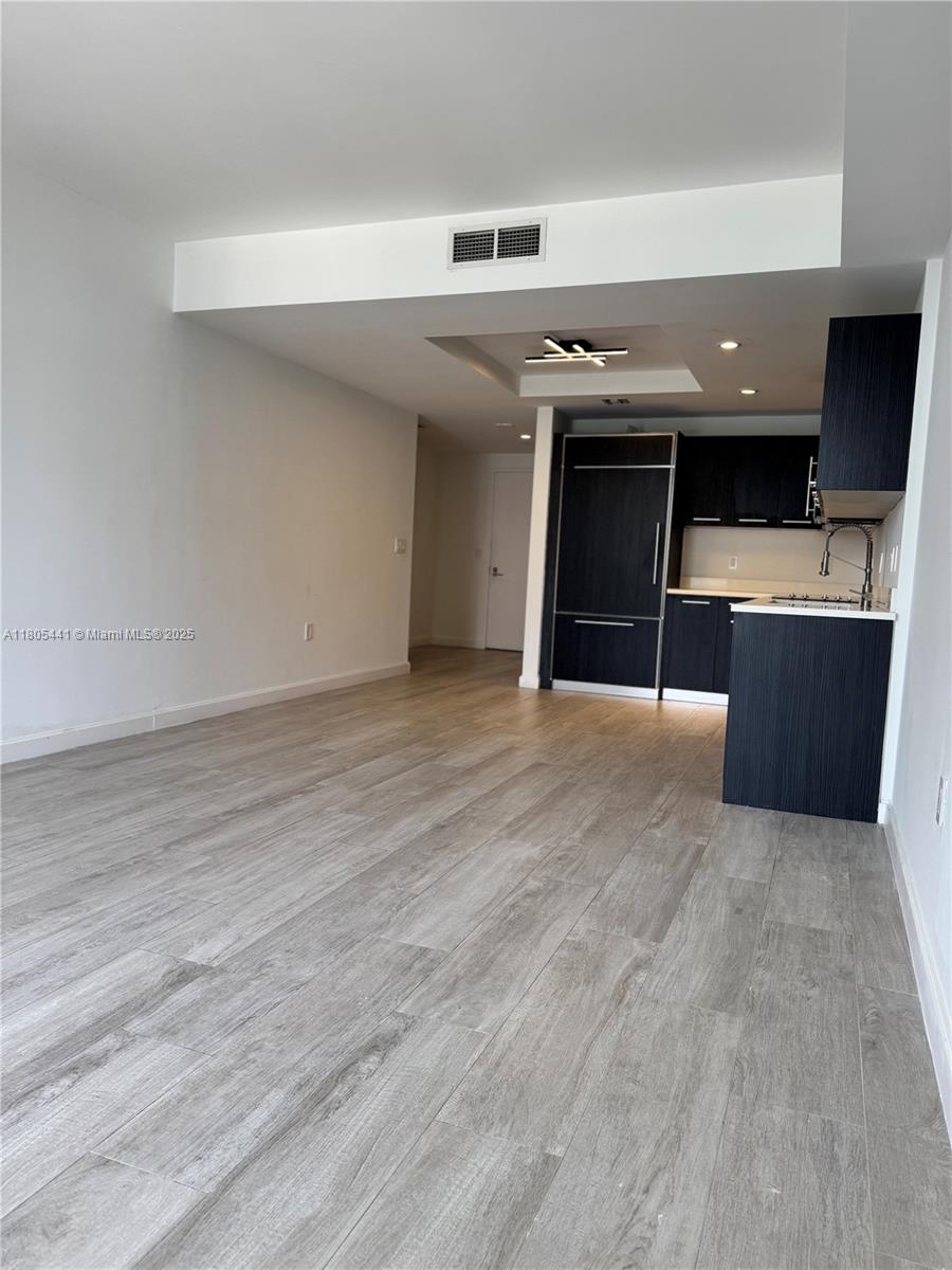 55 SW 9th St #2404, Miami FL 33130