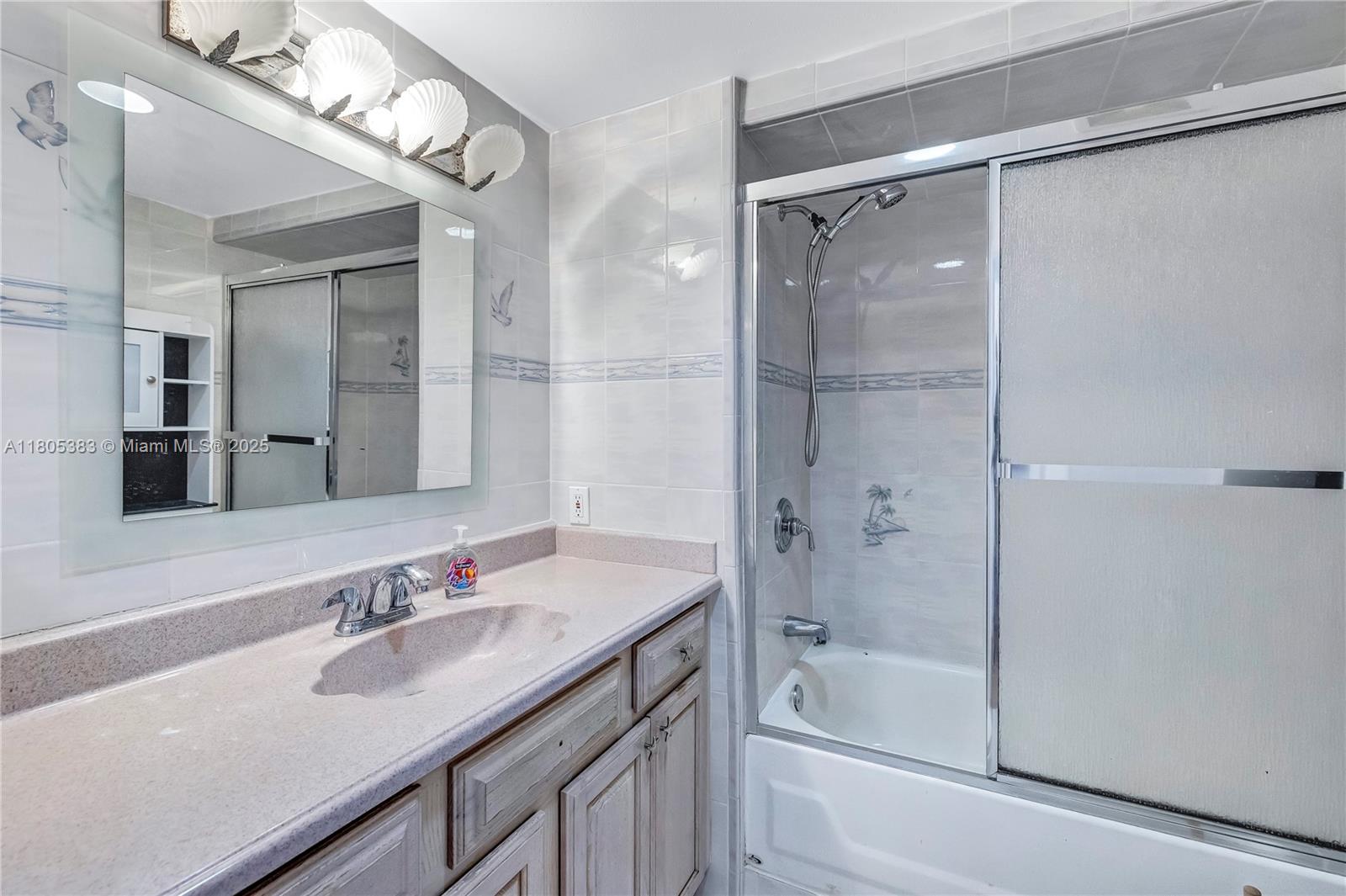 401 Poinciana Dr #1225, Sunny Isles Beach, Florida image 38