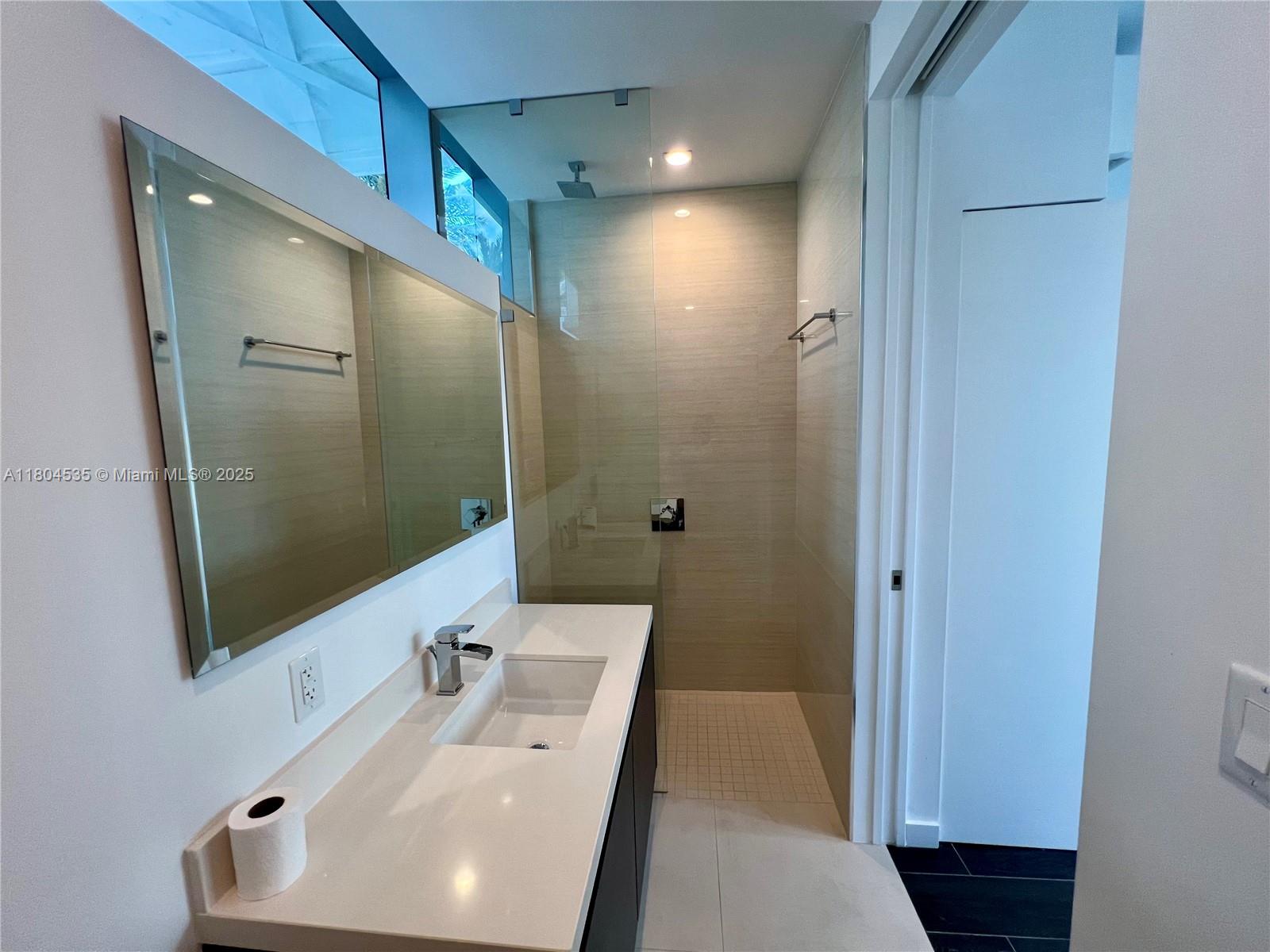 851 NE 1st Ave #CABANA PB23, Miami, Florida image 10