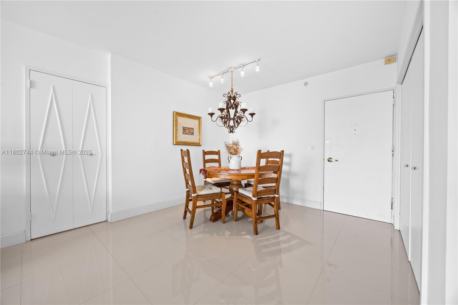 5700 Collins Ave #7G, Miami Beach, Florida image 19
