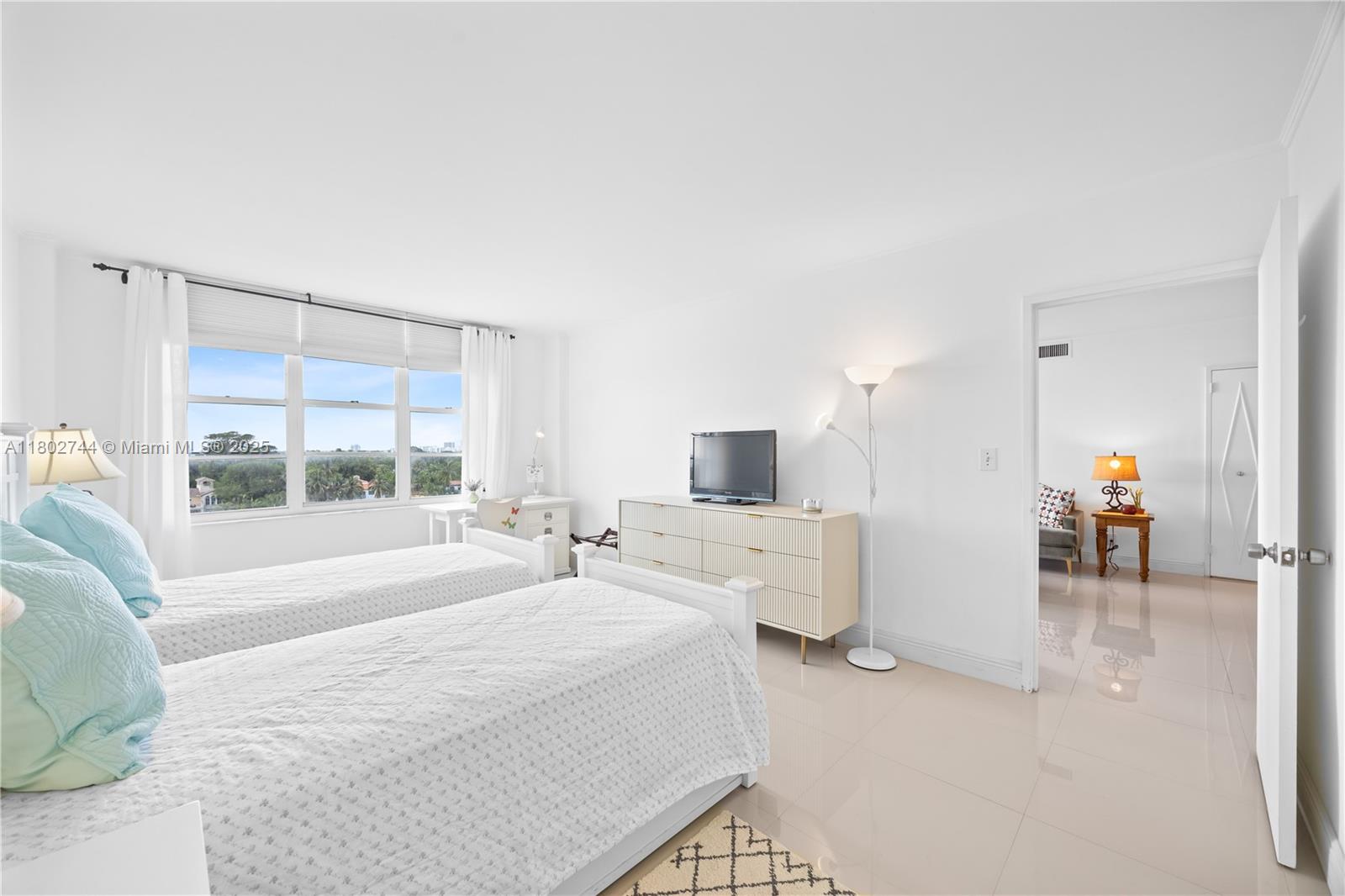 5700 Collins Ave #7G, Miami Beach, Florida image 22